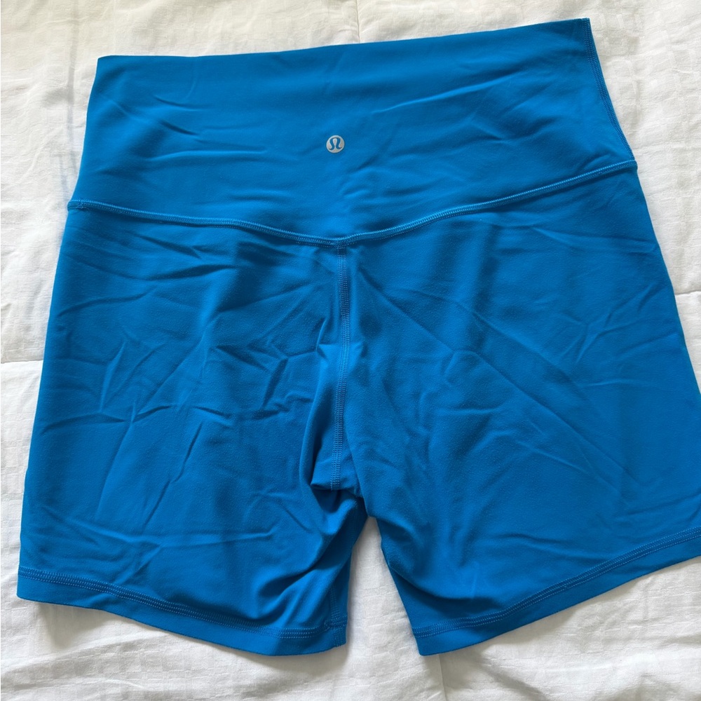 Lululemon 6inch Biker Shorts - Picture 2 of 3